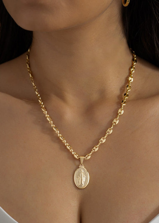 CADENA GUCCI 2MM Y DIJE VIRGEN MILAGROSA MEDIANA
