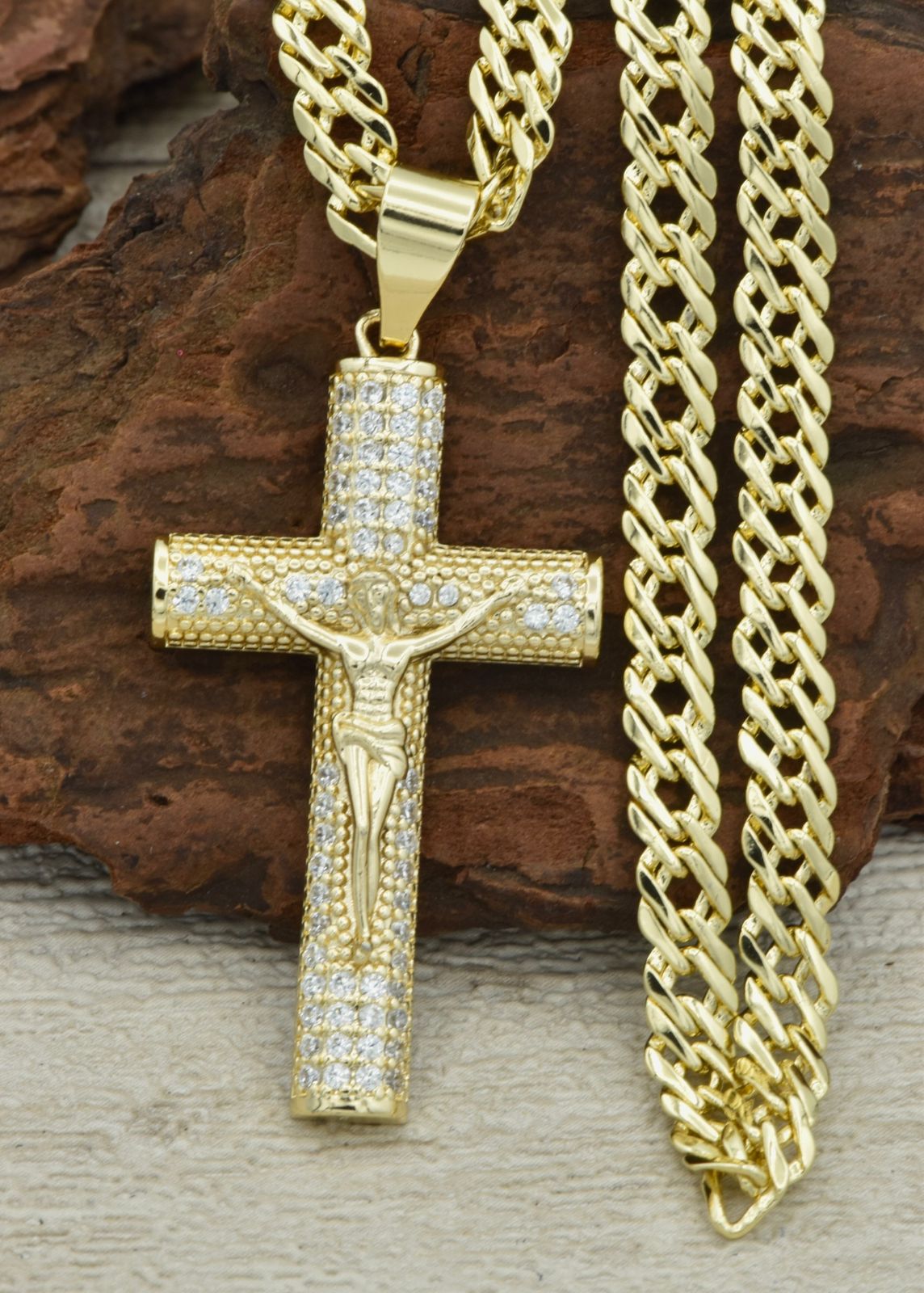 Cadena Cubana Cruzada  60cm + Cristo Milagroso + Pulsera GRATIS🎁